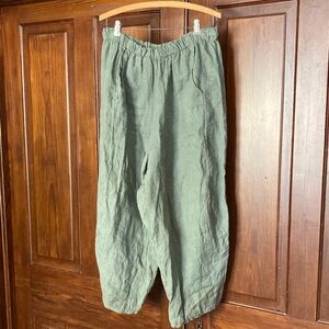 The Lino Lounge Italian Linen Sage Tapered Elastic Waist Cropped Pants Size L